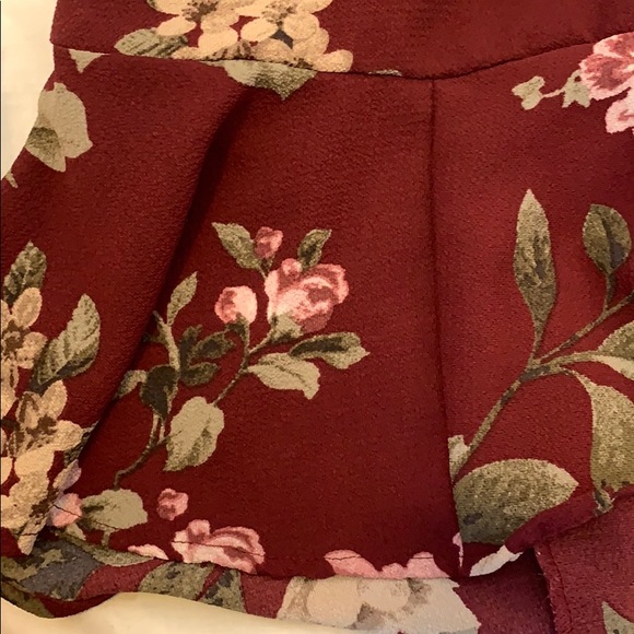🤪 3 for $25 Francesca’s Floral Dress Maroon - Picture 6 of 6